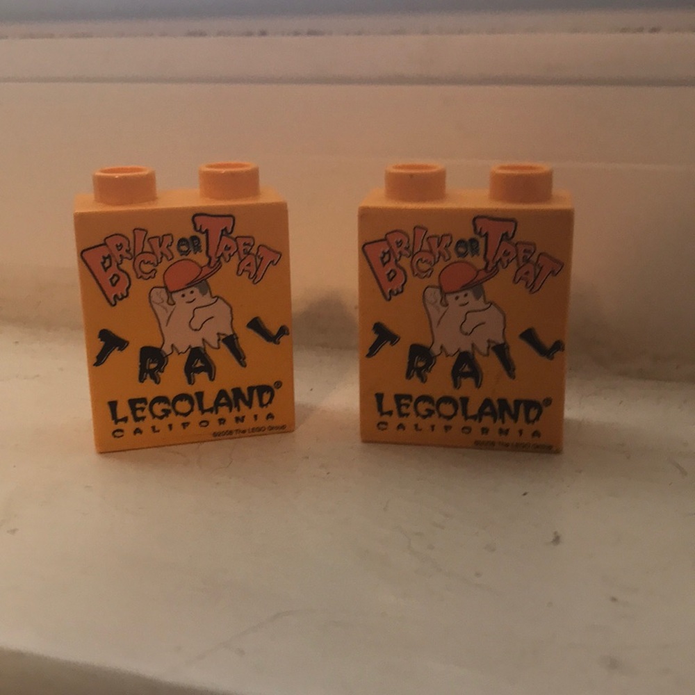 Limited Edition Legoland Collectors Brick x2